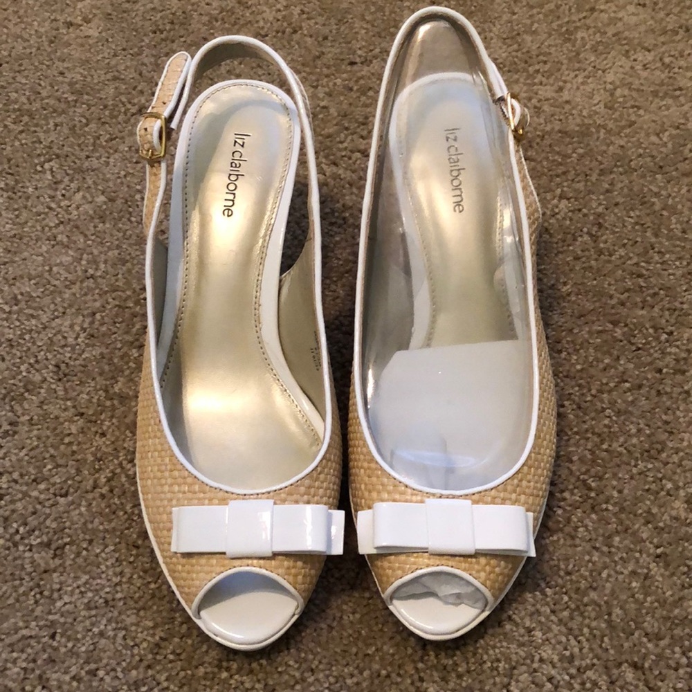 NWT Liz Claiborne straw sandal heels. Size 9.5